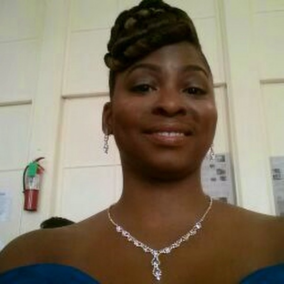 Meet your Posher, Erika - Picture 1 of 1